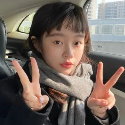 裸男孩